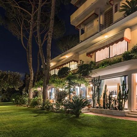 Hotel Andreaneri Marina di Pietrasanta Buitenkant foto