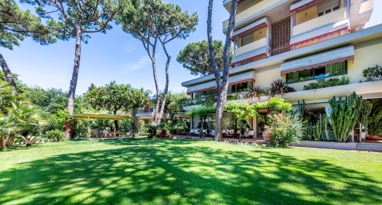 Hotel Andreaneri Marina di Pietrasanta Buitenkant foto
