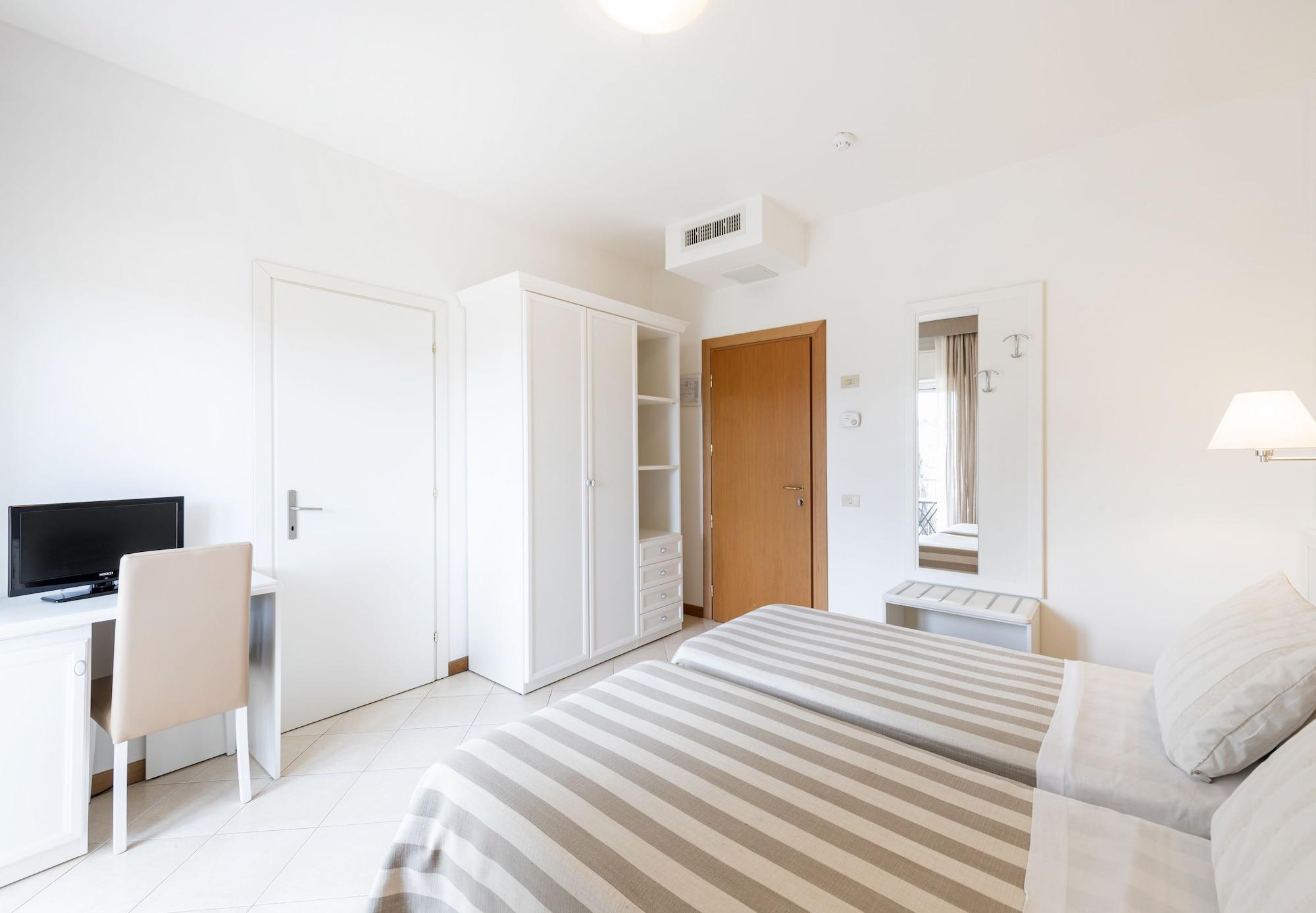 Hotel Andreaneri Marina di Pietrasanta Buitenkant foto