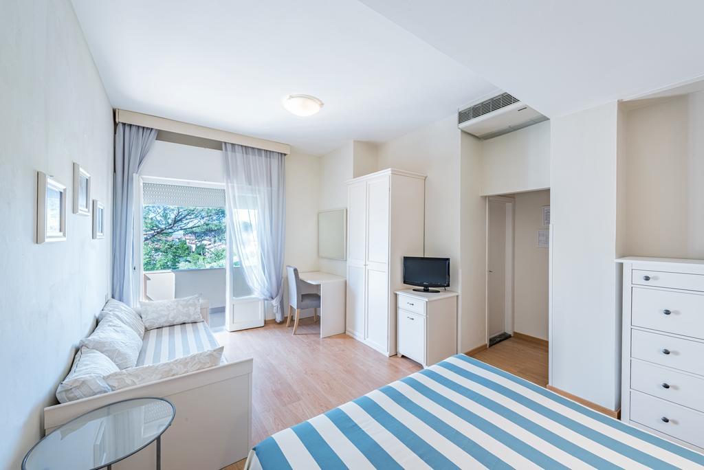 Hotel Andreaneri Marina di Pietrasanta Buitenkant foto