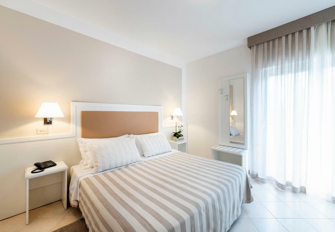 Hotel Andreaneri Marina di Pietrasanta Buitenkant foto